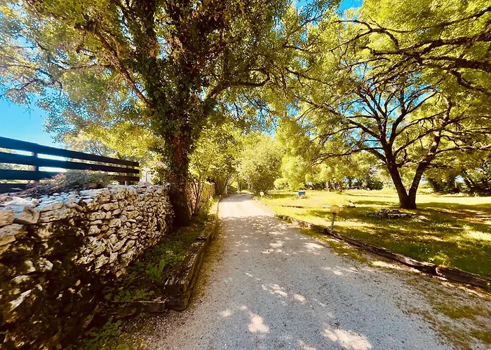 Le Perce Neige 샬레 Durbans